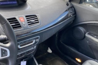 Aile avant droit RENAULT MEGANE 3