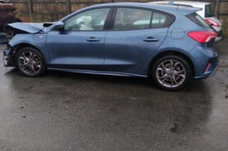 Pare boue arriere droit FORD FOCUS 4