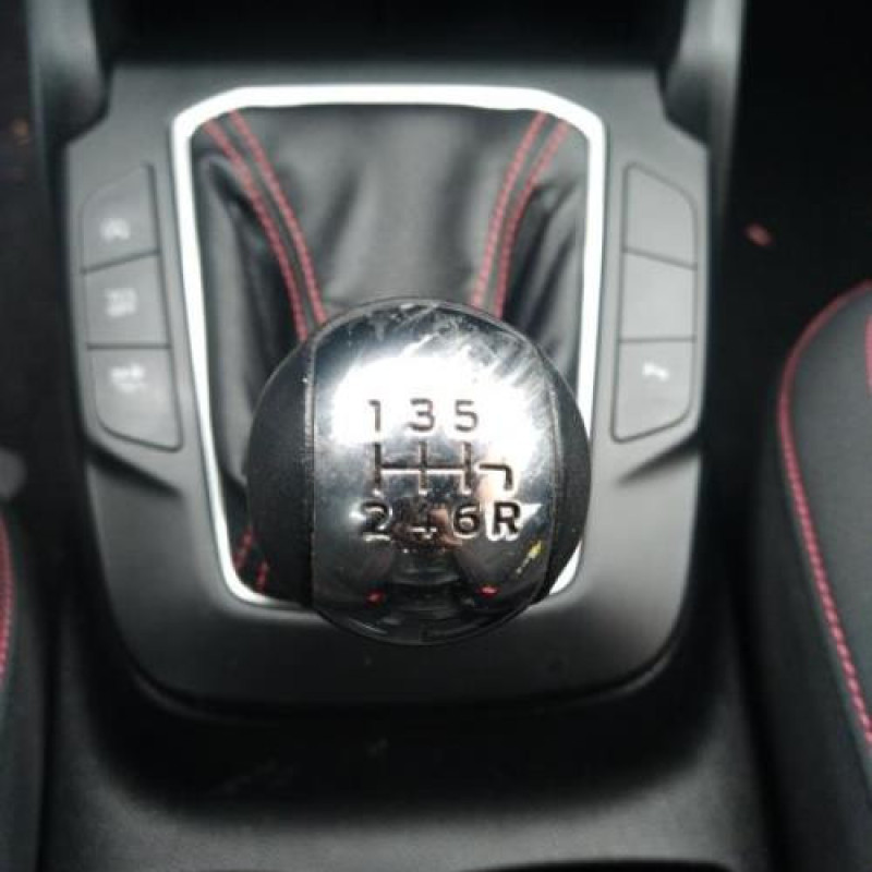 Pare boue arriere droit FORD FOCUS 4 Photo n°12
