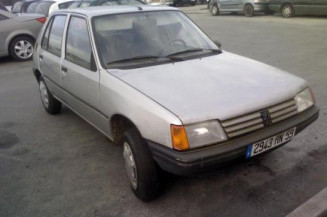 Optique avant principal droit (feux)(phare) PEUGEOT 205