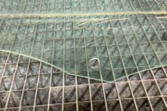 Vitre avant gauche FORD FOCUS 4