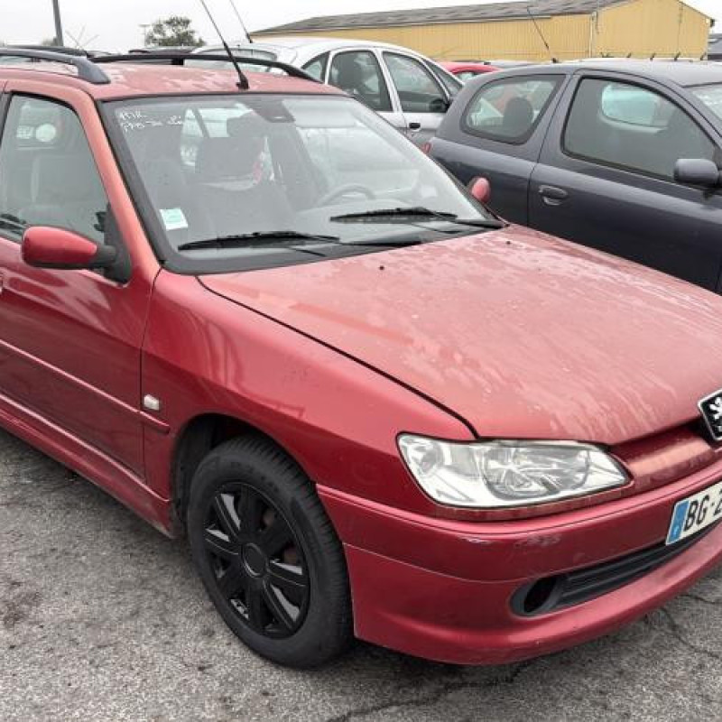 Vitre avant gauche PEUGEOT 306 Photo n°9