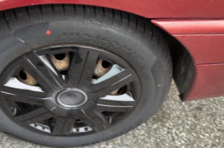 Vitre avant gauche PEUGEOT 306