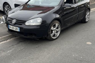 Moteur VOLKSWAGEN GOLF 5 Photo n°1