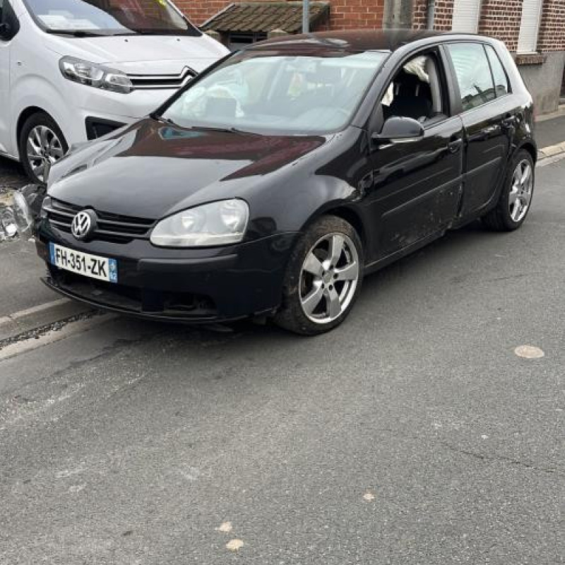 Moteur VOLKSWAGEN GOLF 5 Photo n°1