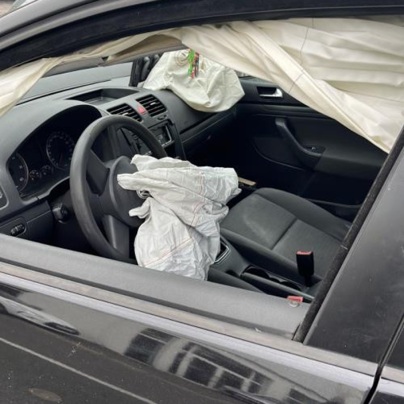 Moteur VOLKSWAGEN GOLF 5 Photo n°6