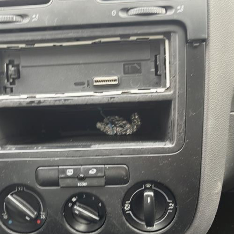 Moteur VOLKSWAGEN GOLF 5 Photo n°14