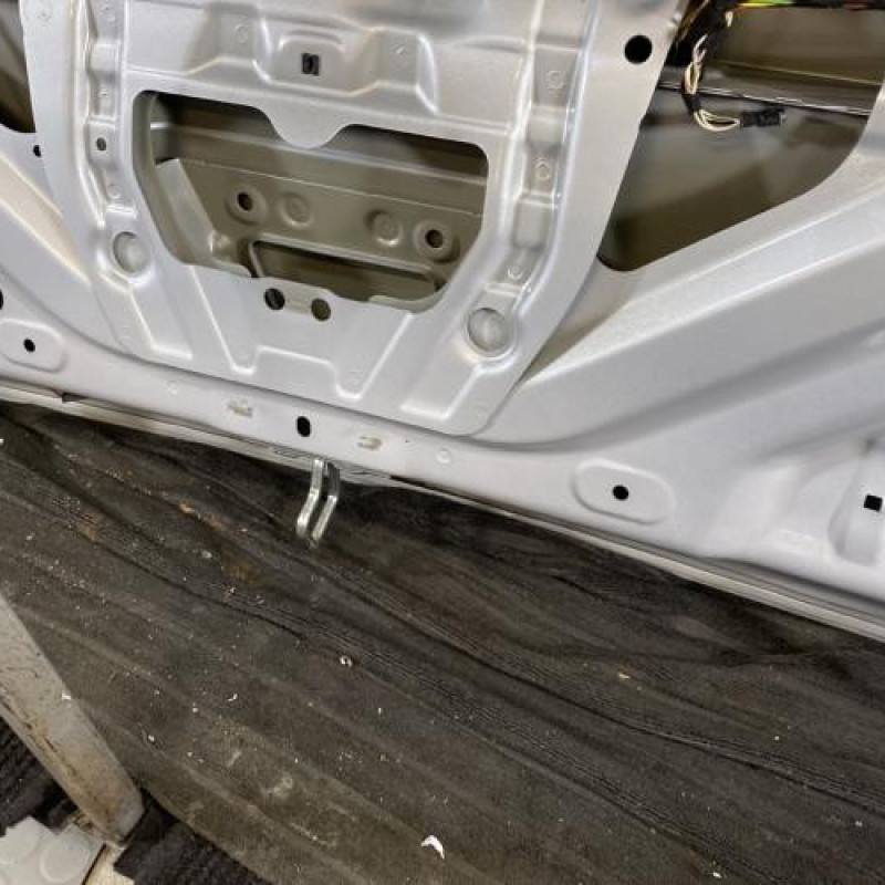 Malle/Hayon arriere BMW SERIE 3 F31 Photo n°10