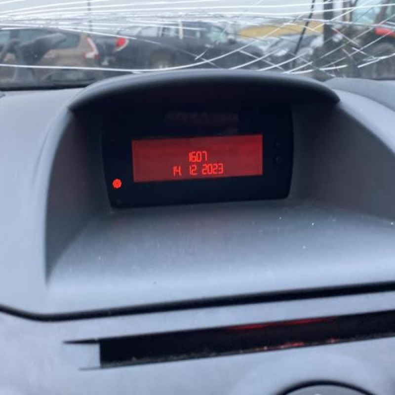 Air bag conducteur FORD FIESTA 6 Photo n°11
