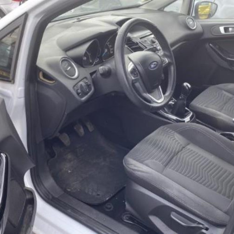 Air bag conducteur FORD FIESTA 6 Photo n°8