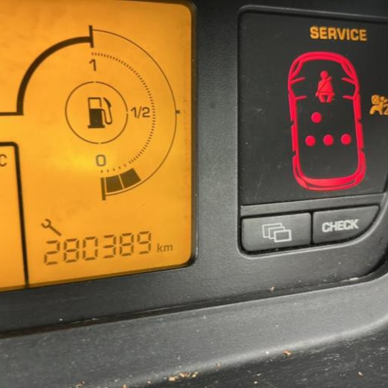 Boitier BSI CITROEN C4 PICASSO 1 Photo n°13
