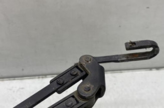 Bras essuie glace avant TOYOTA AYGO 1