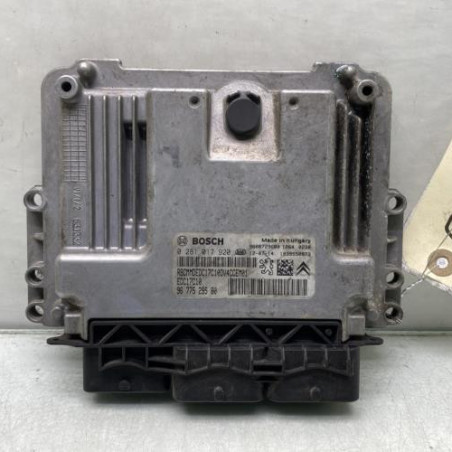 Calculateur moteur PEUGEOT 208 1 Photo n°1