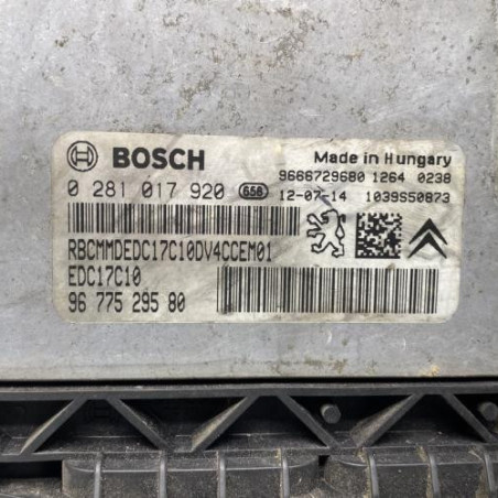 Calculateur moteur PEUGEOT 208 1