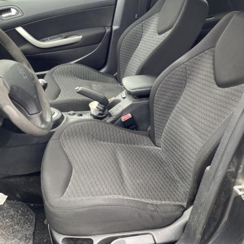 Boitier servitude moteur (BSM) PEUGEOT 308 1 SW Photo n°15