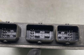 Calculateur moteur RENAULT CLIO 3