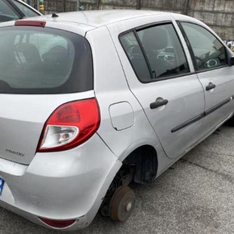 Calculateur moteur RENAULT CLIO 3 Photo n°7
