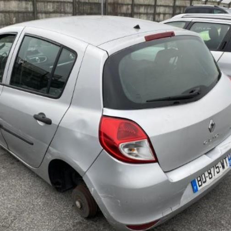 Calculateur moteur RENAULT CLIO 3 Photo n°8