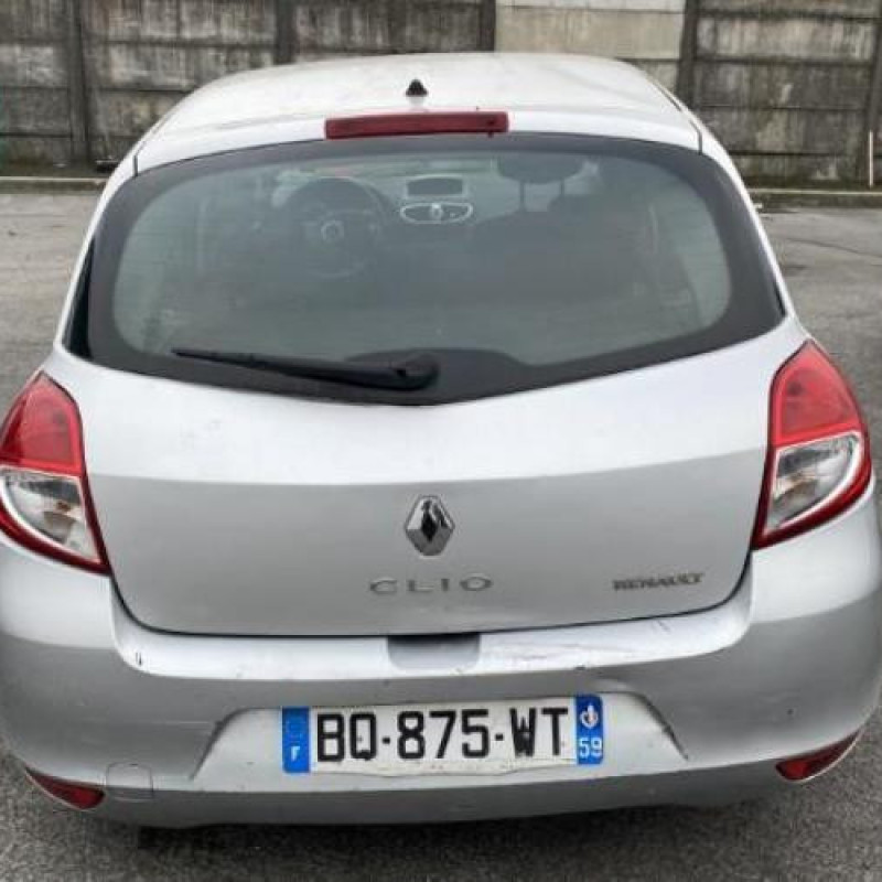 Calculateur moteur RENAULT CLIO 3 Photo n°9