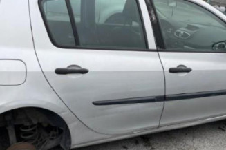 Calculateur moteur RENAULT CLIO 3
