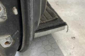 Porte avant droit SUZUKI SWIFT 3