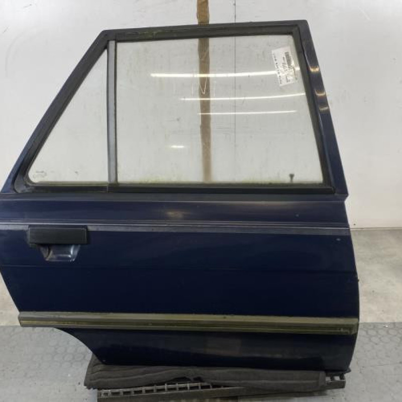 Porte arriere droit RENAULT R11 Photo n°1
