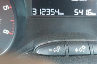 Calculateur moteur PEUGEOT 208 1
