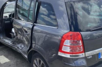 Bouton de warning OPEL ZAFIRA B