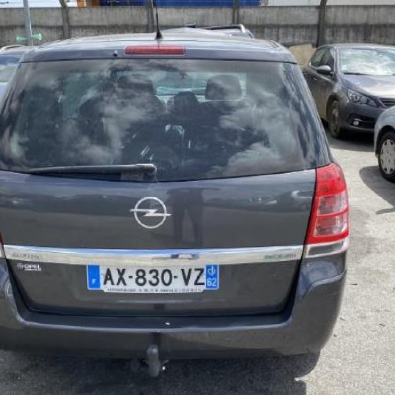 Bouton de warning OPEL ZAFIRA B Photo n°8