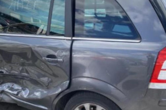 Bouton de warning OPEL ZAFIRA B