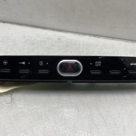Bouton de warning FIAT PUNTO EVO 3 Photo n°1