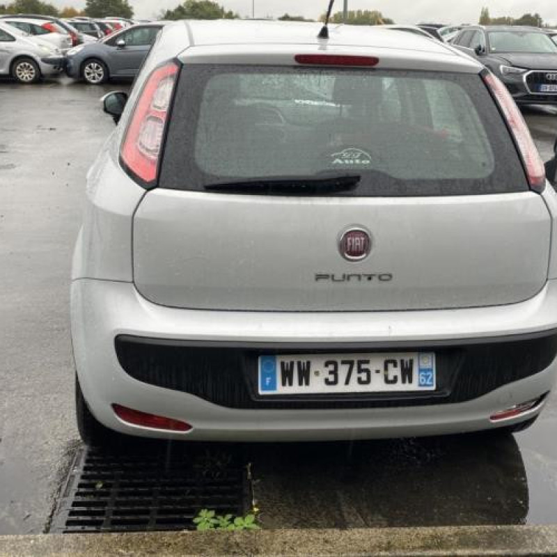 Bouton de warning FIAT PUNTO EVO 3 Photo n°5