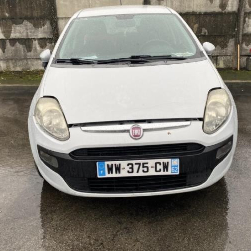 Bouton de warning FIAT PUNTO EVO 3 Photo n°10