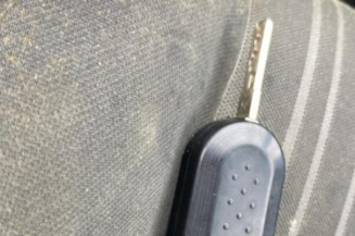 Bouton de warning FIAT PUNTO EVO 3