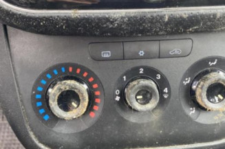 Bouton de warning FIAT PUNTO EVO 3