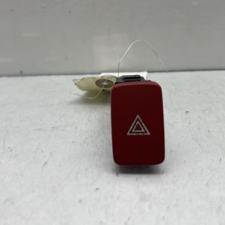 Bouton de warning HYUNDAI TUCSON 1 Photo n°1