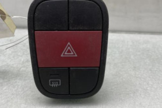 Bouton de warning CITROEN NEMO Photo n°1