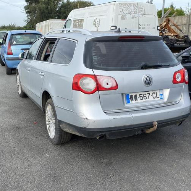 Bouton de coffre VOLKSWAGEN PASSAT 5 Photo n°8