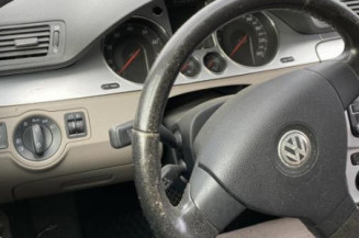 Bouton de coffre VOLKSWAGEN PASSAT 5