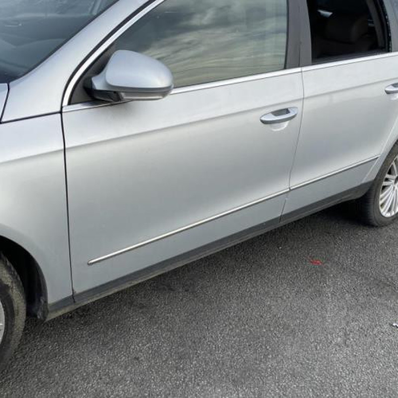 Bouton de coffre VOLKSWAGEN PASSAT 5 Photo n°16