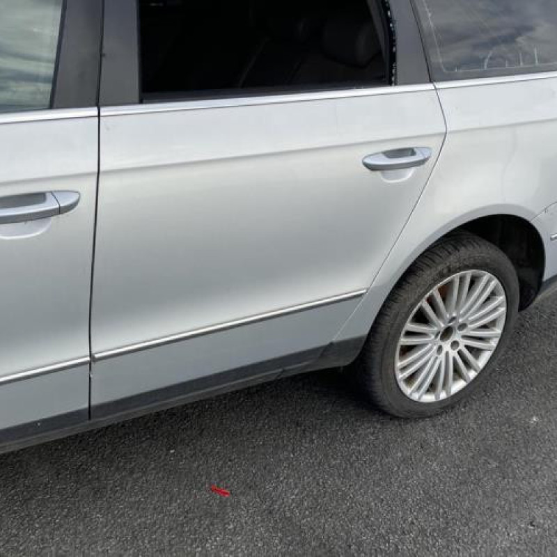 Bouton de coffre VOLKSWAGEN PASSAT 5 Photo n°17