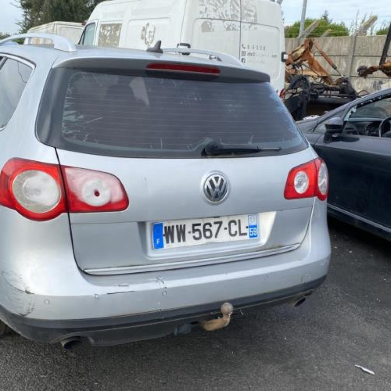 Bouton de coffre VOLKSWAGEN PASSAT 5 Photo n°18