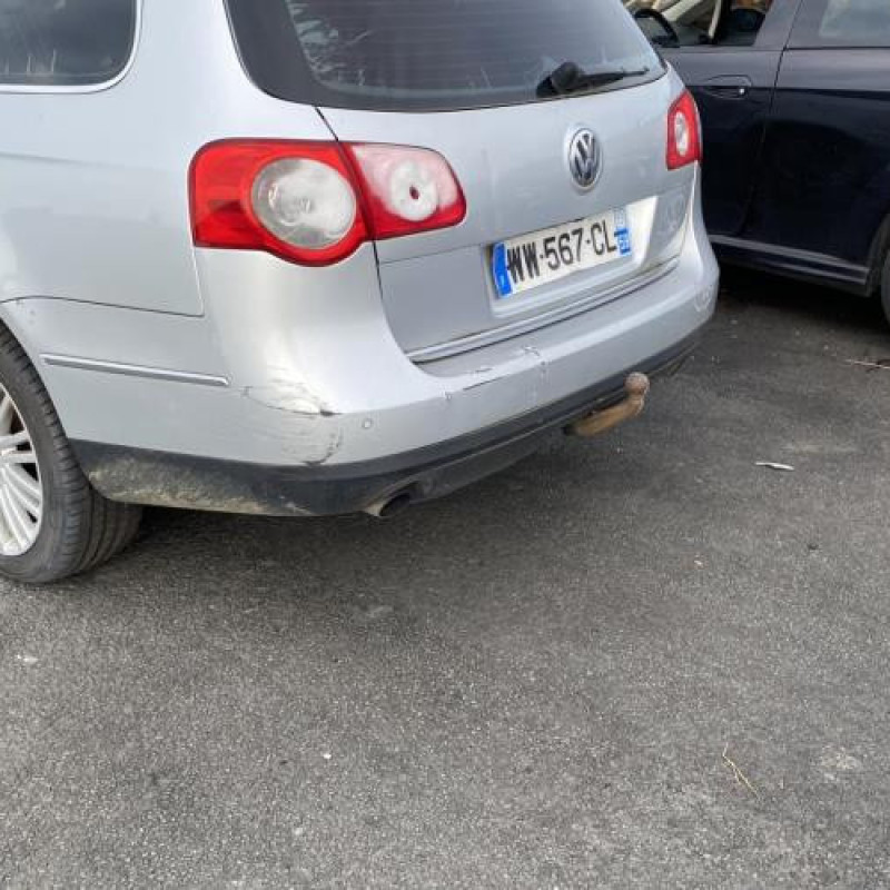 Bouton de coffre VOLKSWAGEN PASSAT 5 Photo n°19