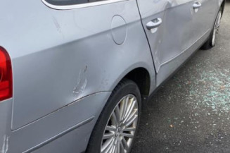 Bouton de coffre VOLKSWAGEN PASSAT 5