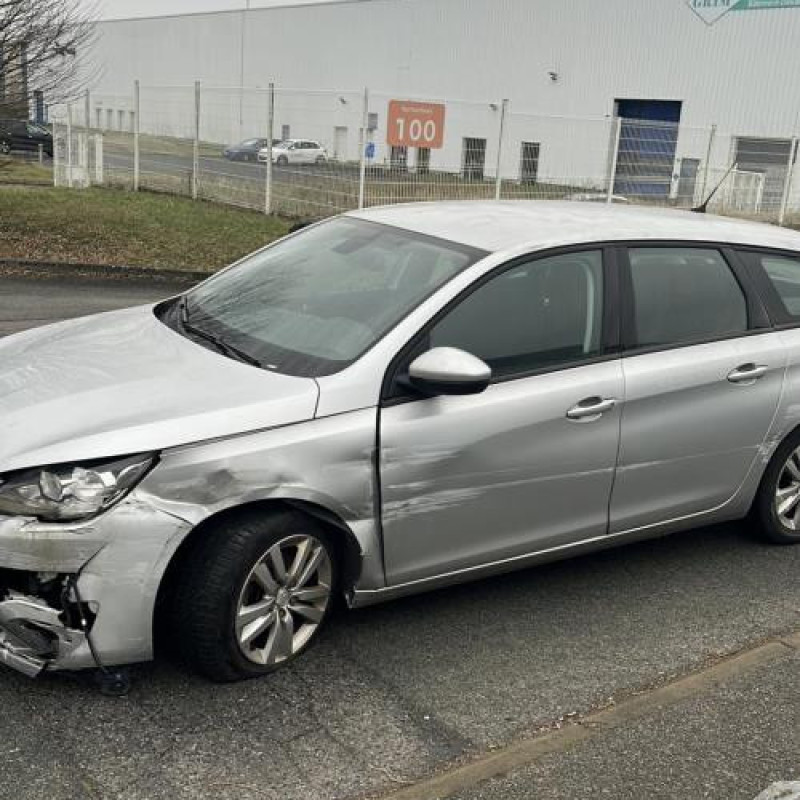 Ecran GPS PEUGEOT 308 2 SW Photo n°8