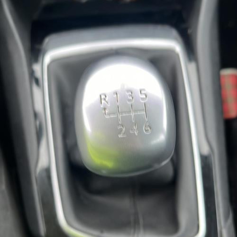 Ecran GPS PEUGEOT 308 2 SW Photo n°12