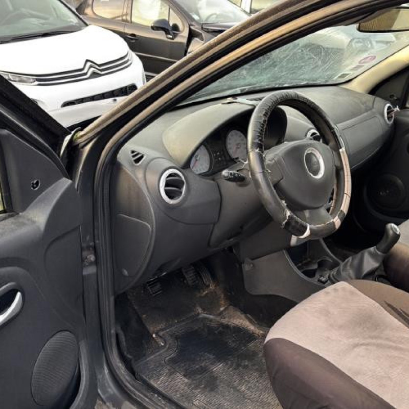Commande degivrage lunette arriere DACIA SANDERO 1 Photo n°12