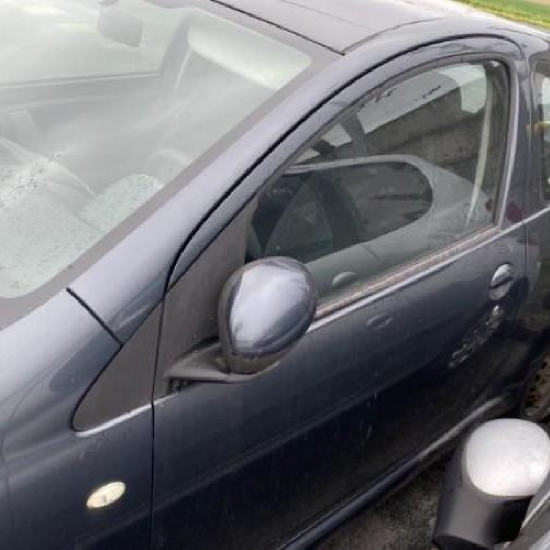 Interrupteur de leve vitre avant droit TOYOTA AYGO 1 Photo n°10