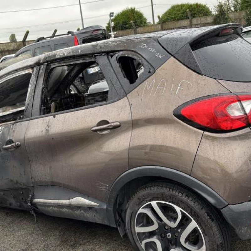 Feu arriere secondaire gauche (feux) RENAULT CAPTUR 1 Photo n°8