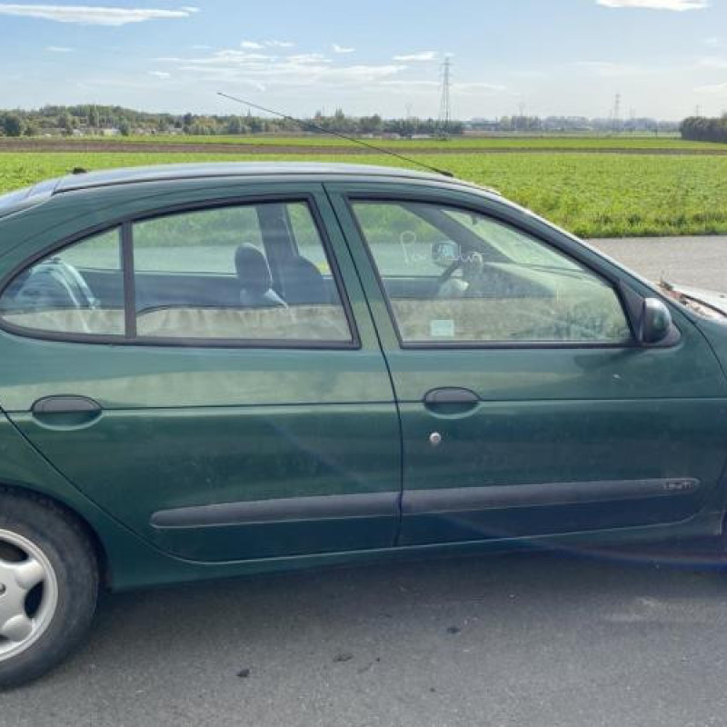 Interrupteur de leve vitre avant gauche RENAULT MEGANE 1 Photo n°10